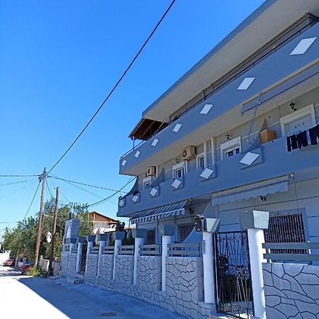 Seven Seas Apartments Artemida  Dış mekan fotoğraf
