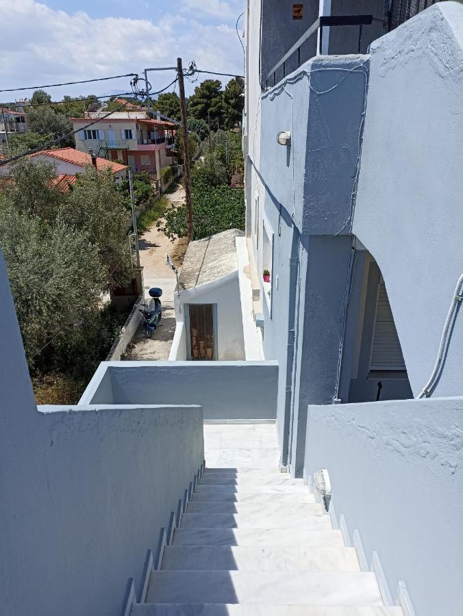 Seven Seas Apartments Artemida  Dış mekan fotoğraf