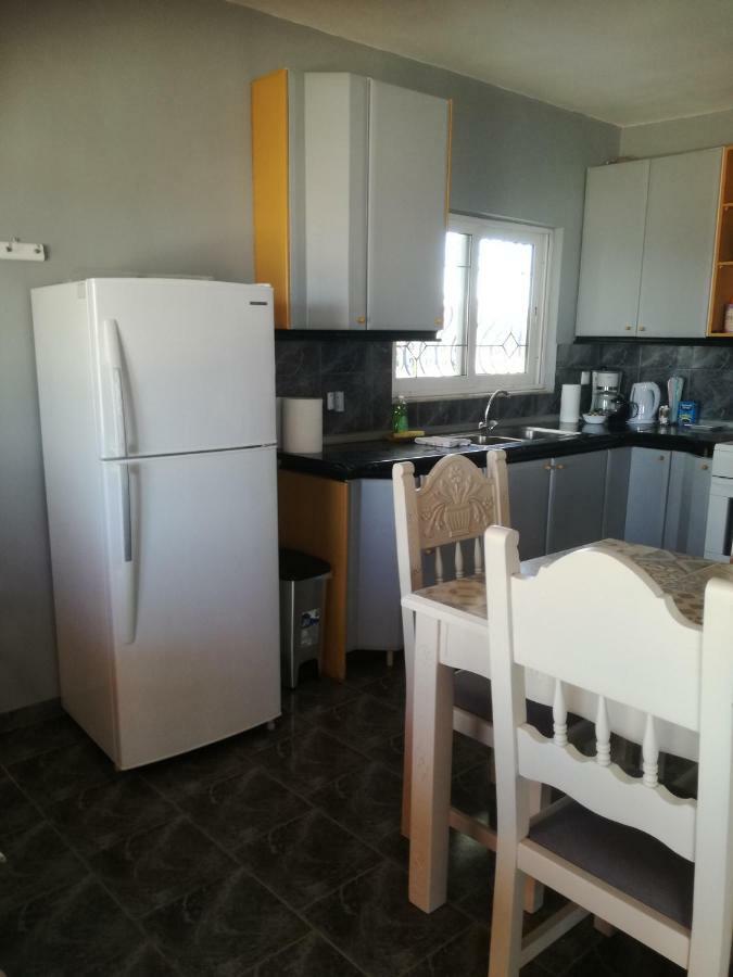 Seven Seas Apartments Artemida  Dış mekan fotoğraf