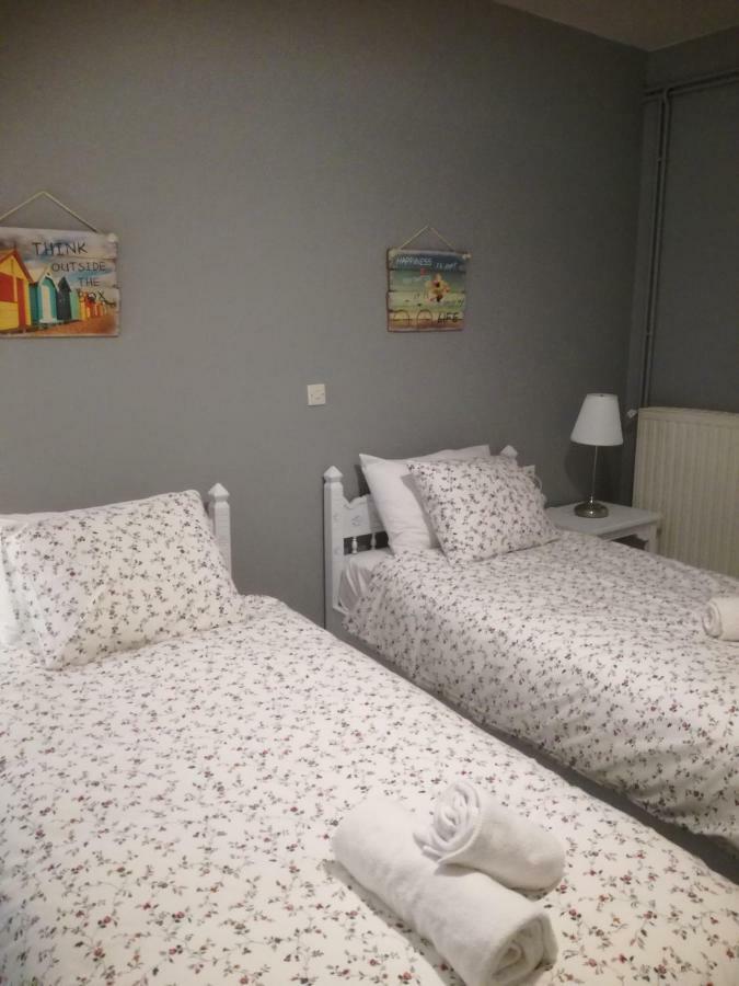 Seven Seas Apartments Artemida  Dış mekan fotoğraf