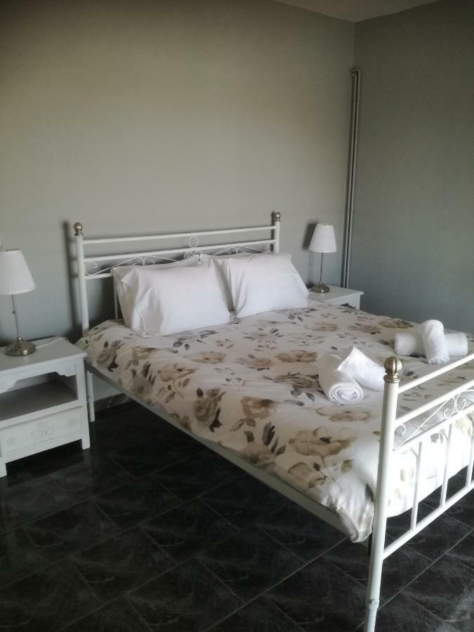 Seven Seas Apartments Artemida  Dış mekan fotoğraf